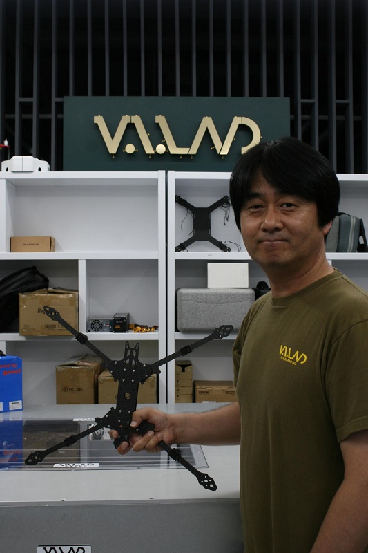 볼로랜드 안성호 대표, '2025 하반기 자랑스러운 혁신한국인 대상' 수상 - 뉴스 썸네일 이미지