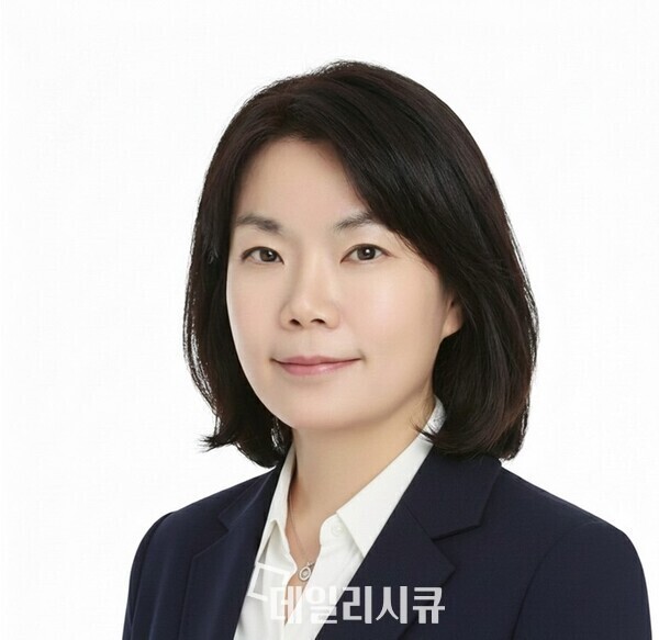 [이희정 교수 AI 칼럼-9] 기술과 AI: 중국 AI가 그리는 거대한 설계도- 딥... - 뉴스 썸네일 이미지